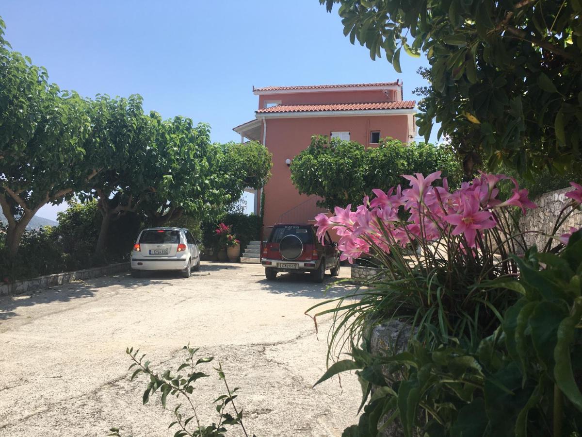 Myrtos Hotel Divarata Екстериор снимка