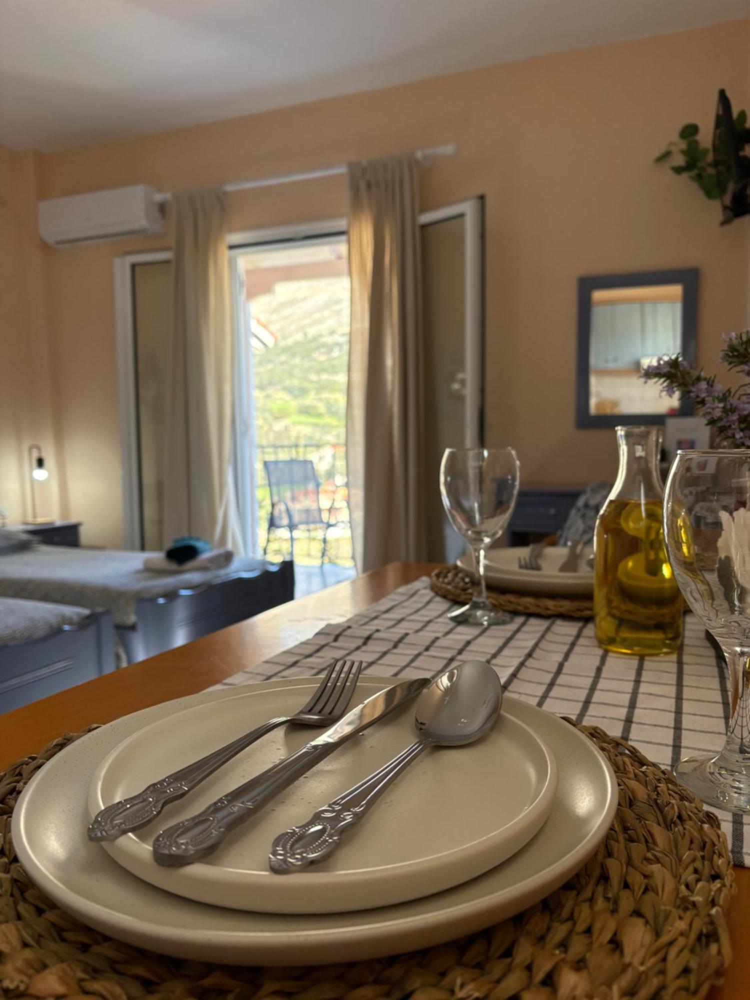 Myrtos Hotel Divarata Екстериор снимка