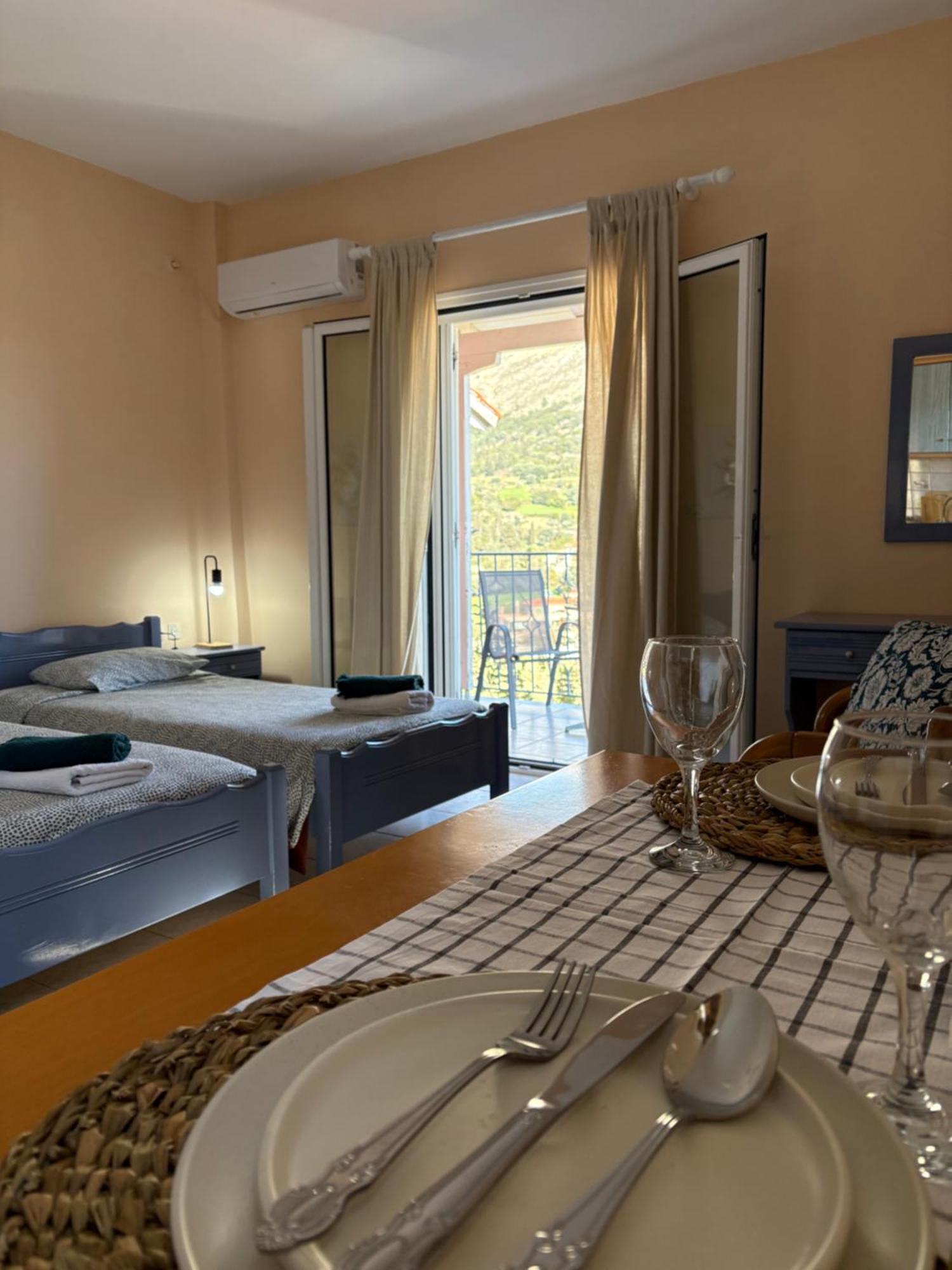 Myrtos Hotel Divarata Екстериор снимка