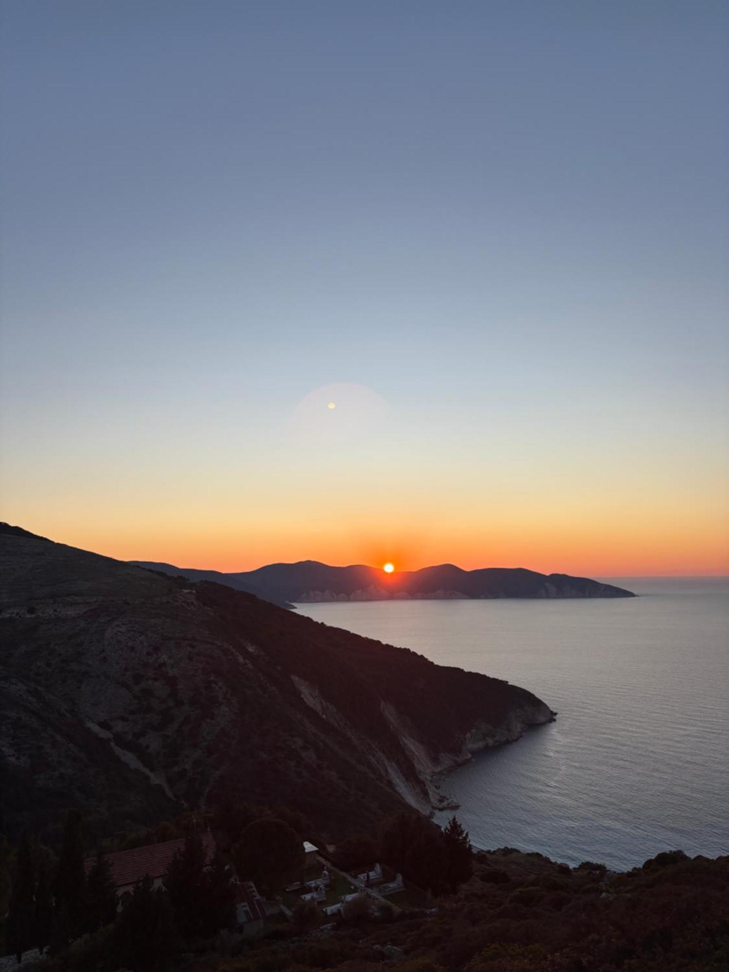 Myrtos Hotel Divarata Екстериор снимка
