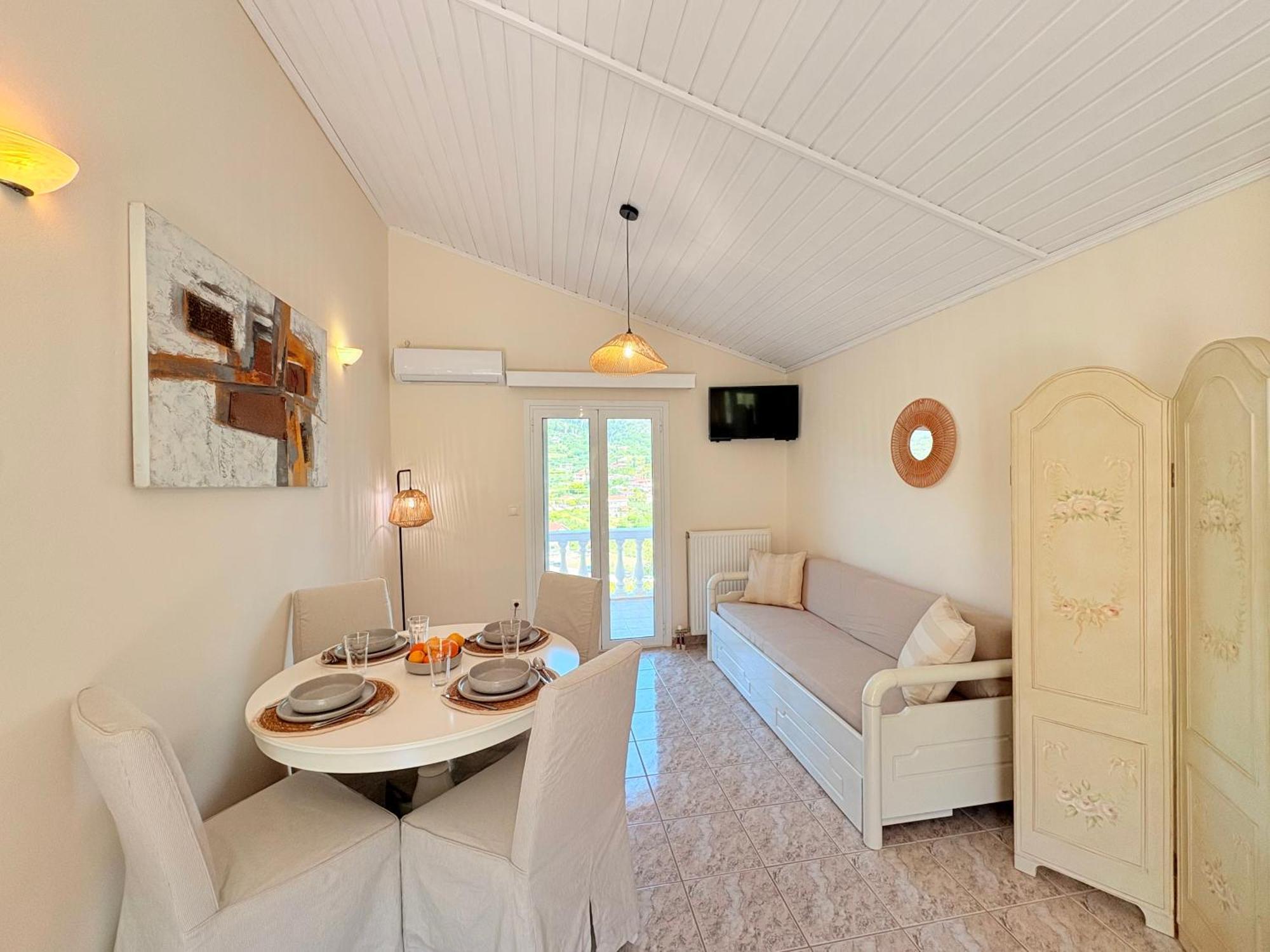 Myrtos Hotel Divarata Екстериор снимка