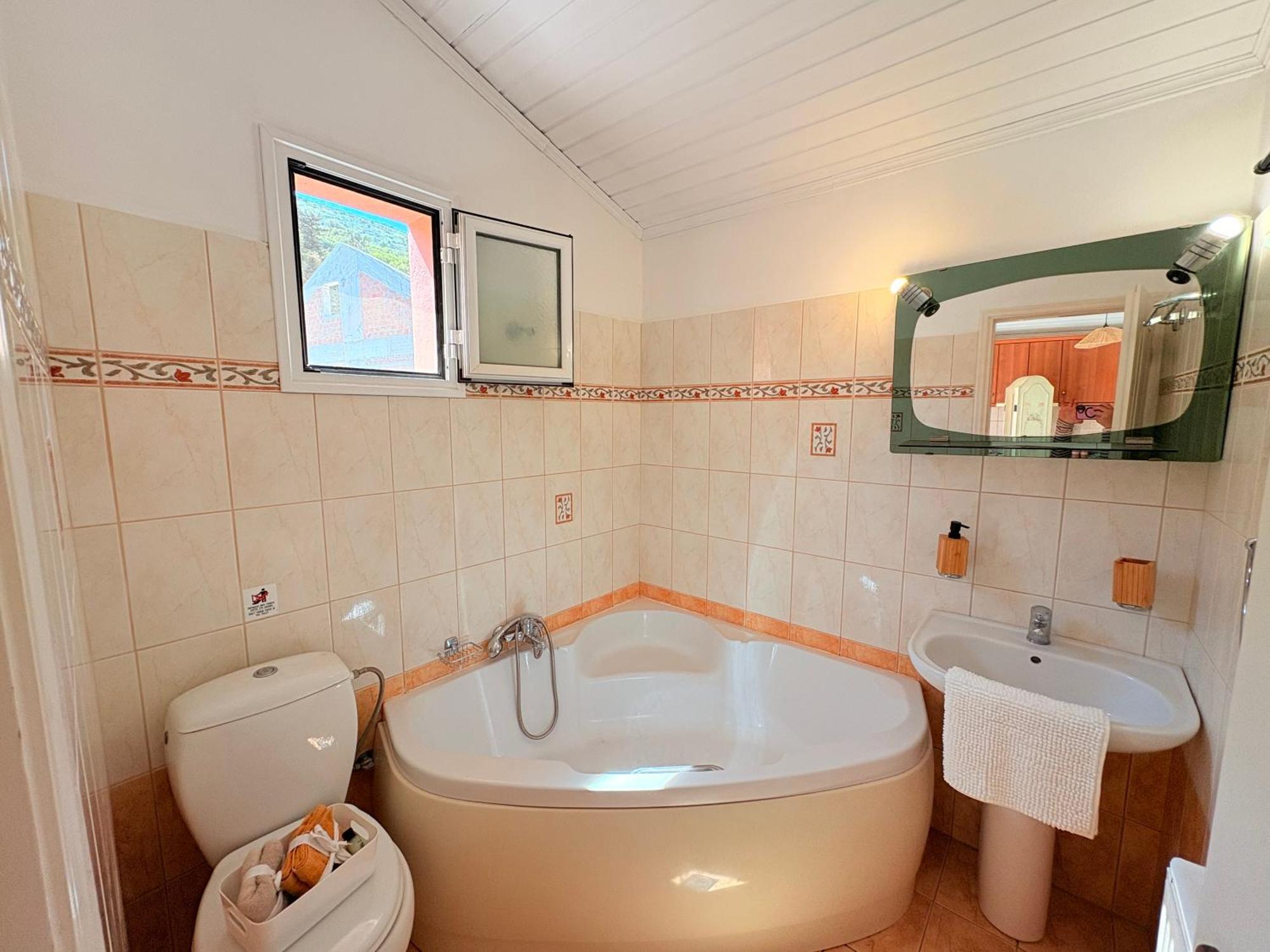 Myrtos Hotel Divarata Екстериор снимка