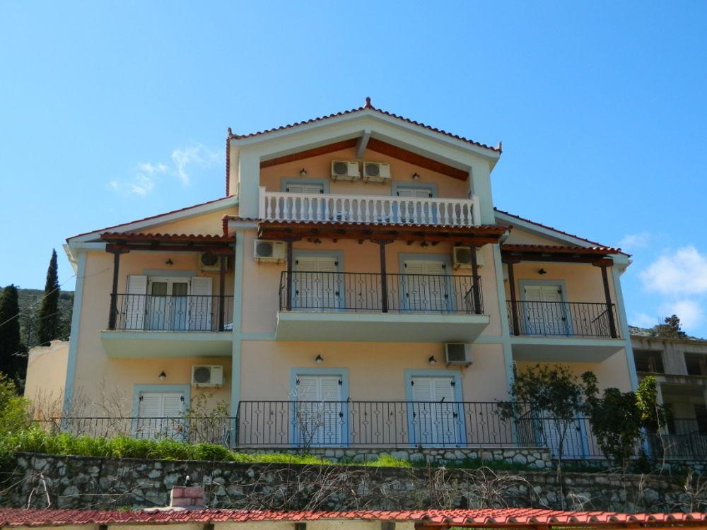 Myrtos Hotel Divarata Екстериор снимка